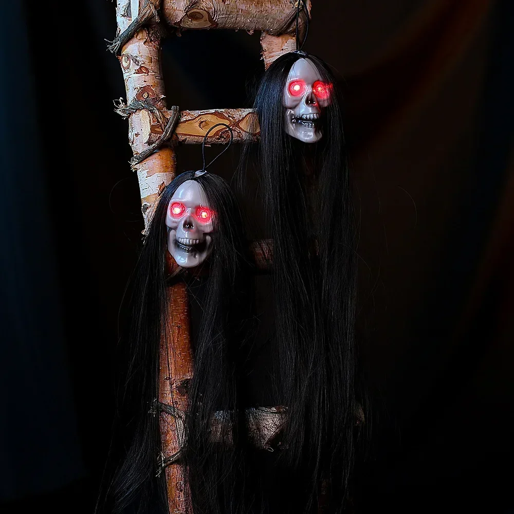 Halloween Skeleton Decoration - ฮาโลวีนแขวน Ghost Skull ผมยาว Glowing Eyes