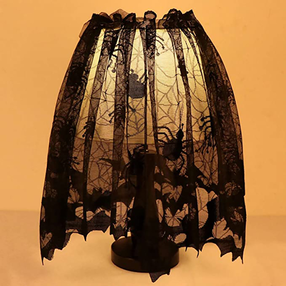 Spider Web Halloween Decoration - ผ้าลูกไม้สีดำลายใยแมงมุมสำหรับฮาโลวีน ใช้ได้หลากหลาย ทั้งเป็นผ้าคลุมโคมไฟ ผ้าปูโต๊ะสำหรับโต๊ะอาหารในบ้าน หรือของตกแต่งงานปาร์ตี้วันหยุด
